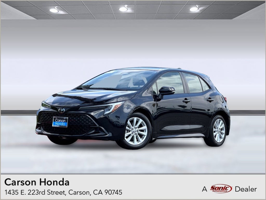 Used 2025 Toyota Corolla Hatchback SE Hatchback