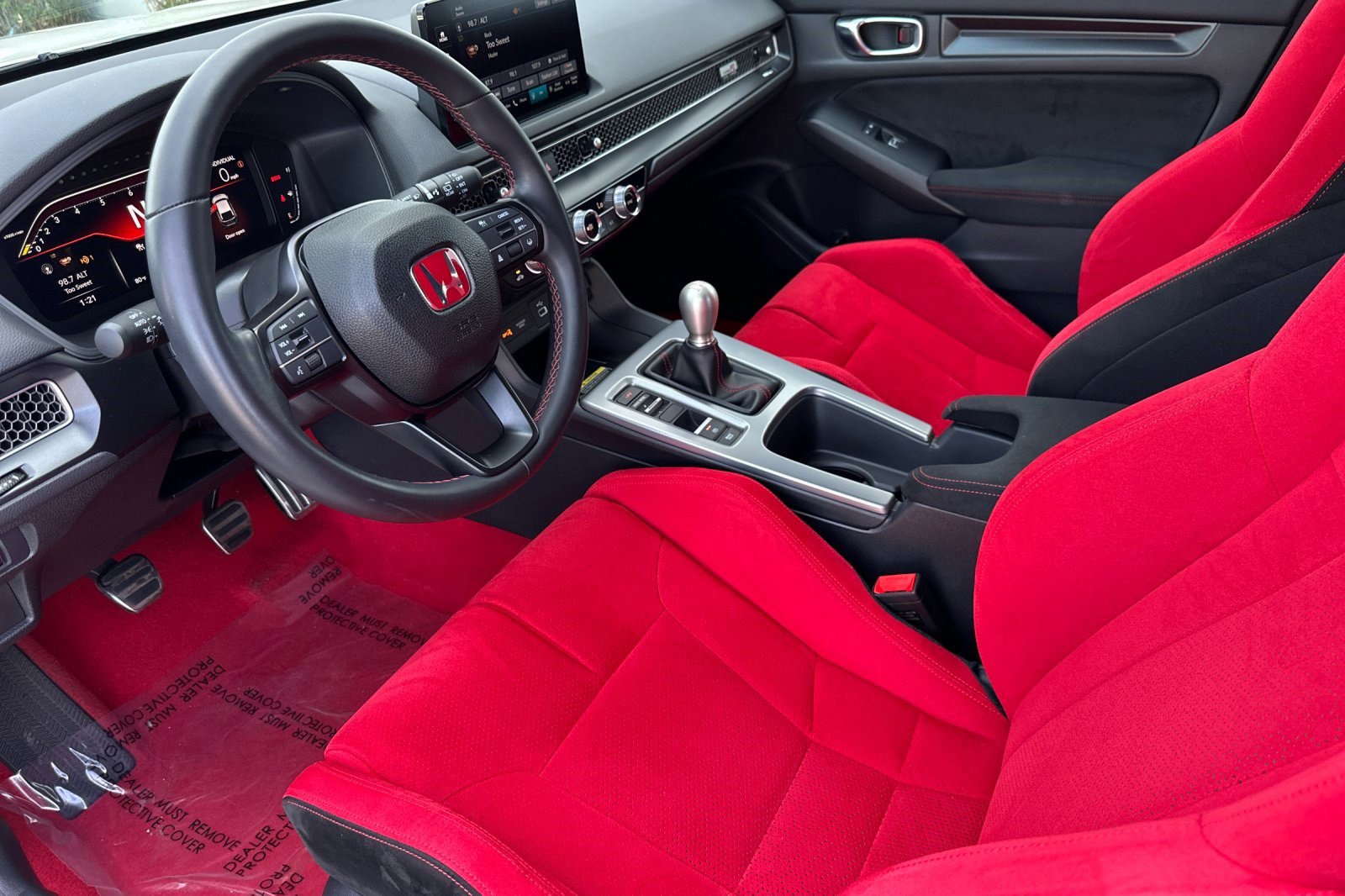 2024 Honda Civic Type R Hatchback photo 4
