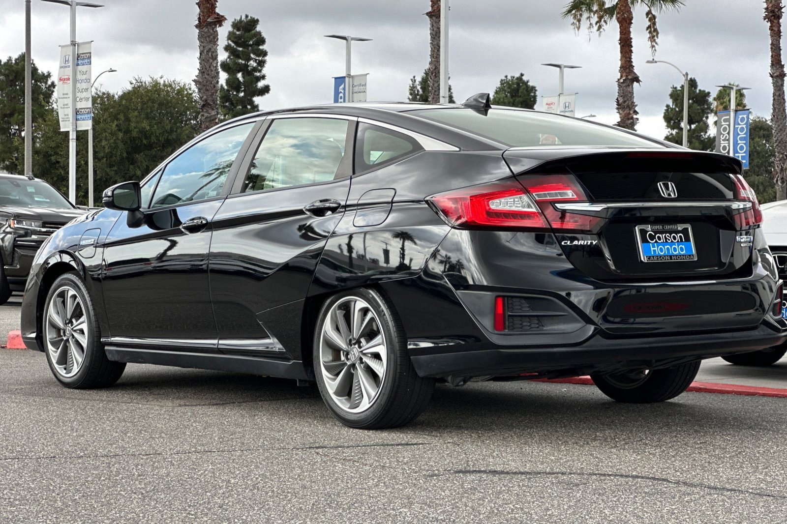 2021 Honda Clarity Plug-In Hybrid Touring photo 2