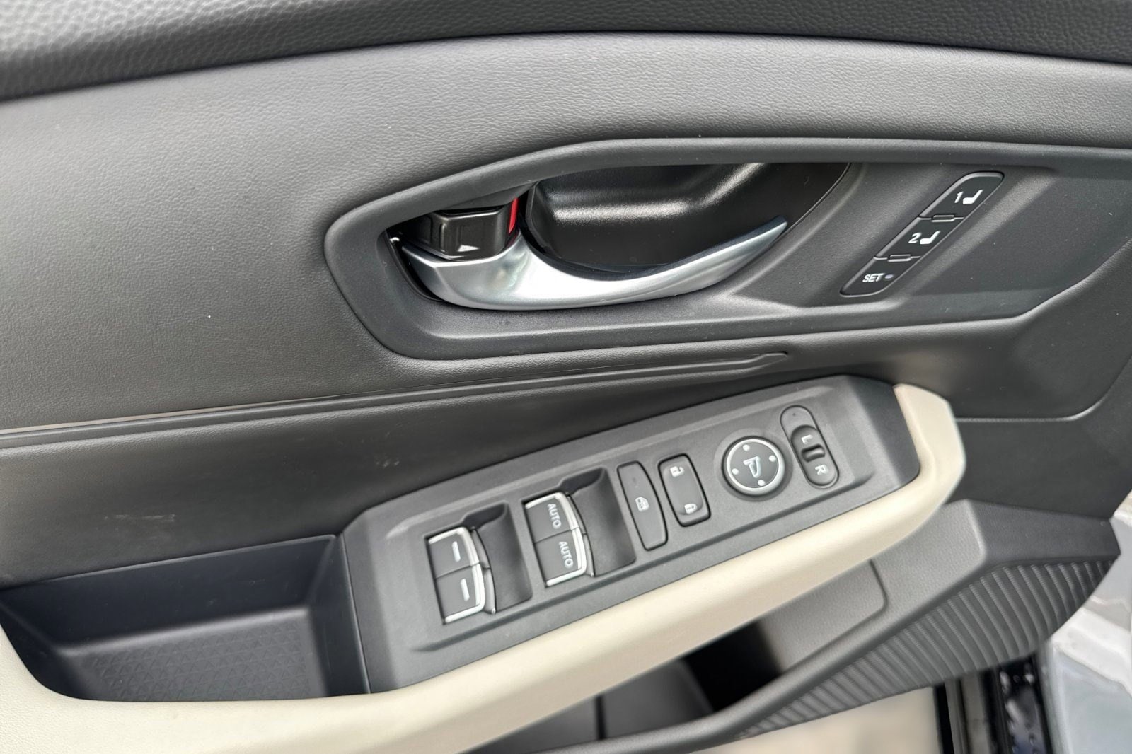 2026 Honda Accord Hybrid EX-L - Photo 28