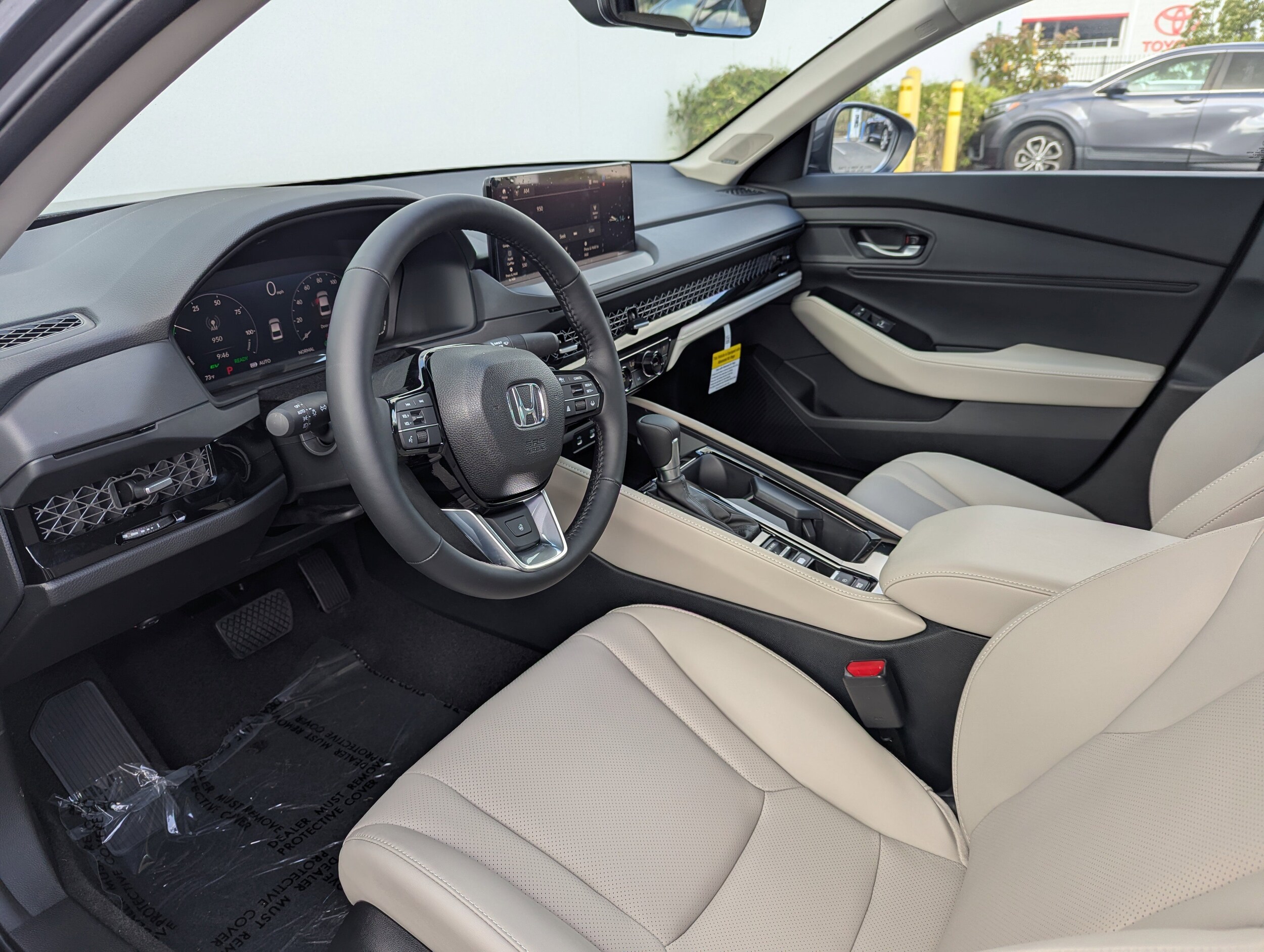 2025 Honda Accord Hybrid Touring photo 4