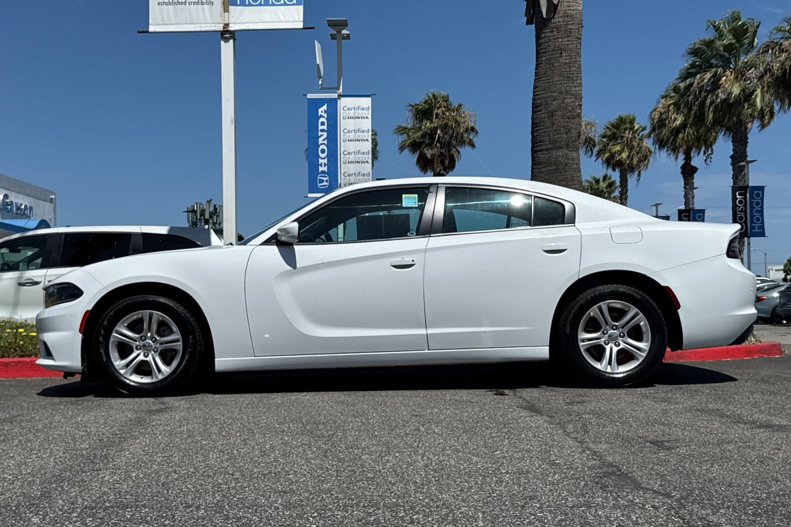 Used 2022 Dodge Charger SXT with VIN 2C3CDXBG6NH212560 for sale in Carson, CA