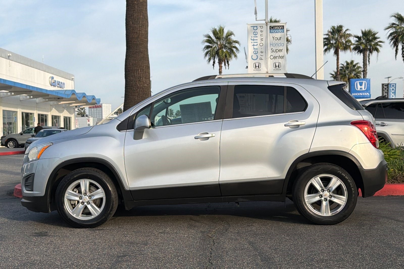 Used 2016 Chevrolet Trax LT with VIN KL7CJLSB1GB665270 for sale in Carson, CA