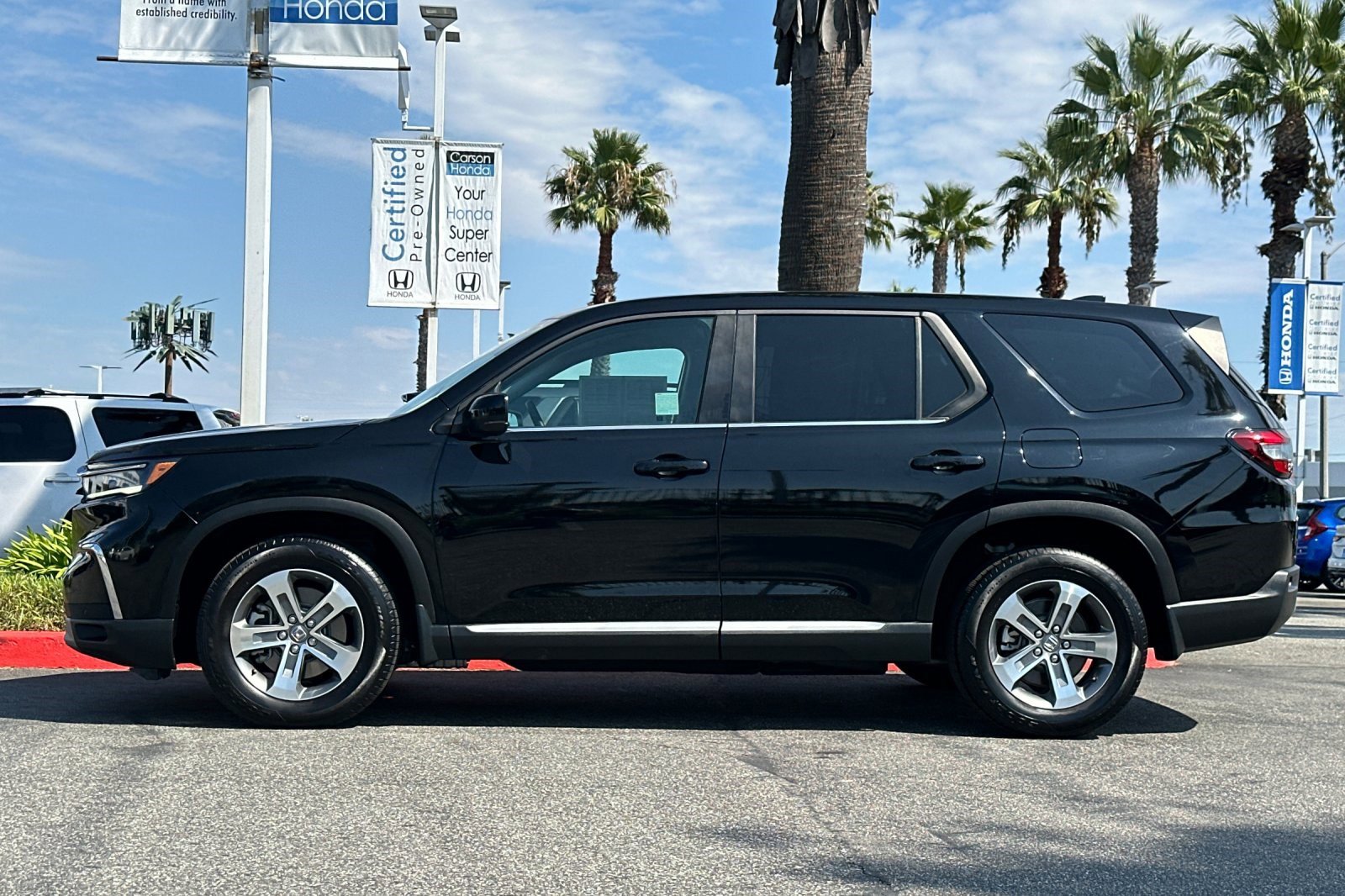 2025 Honda Pilot EX-L photo 2