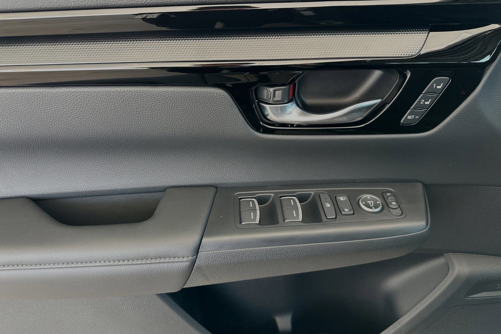 2025 Honda CR-V EX-L - Photo 26