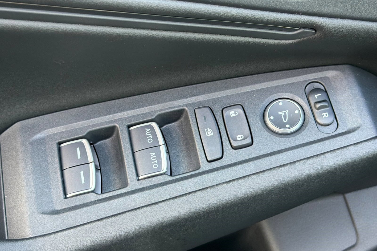 2026 Honda Accord SE - Photo 13