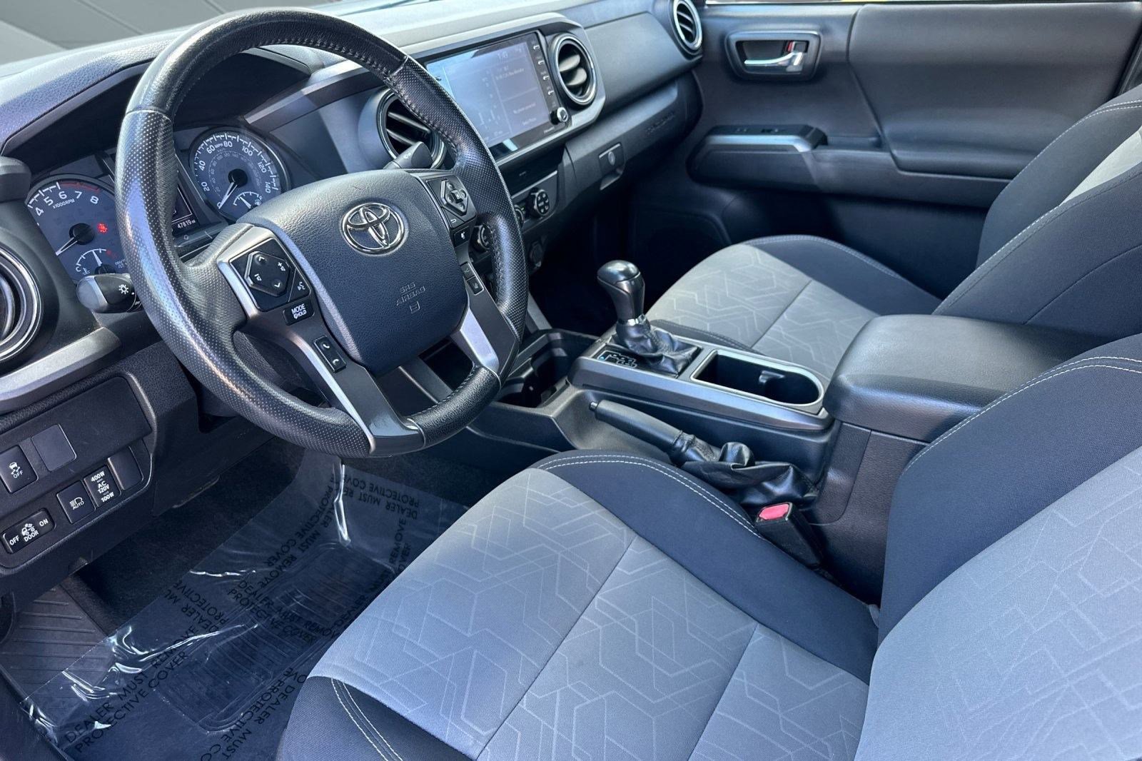 2020 Toyota Tacoma TRD photo 4