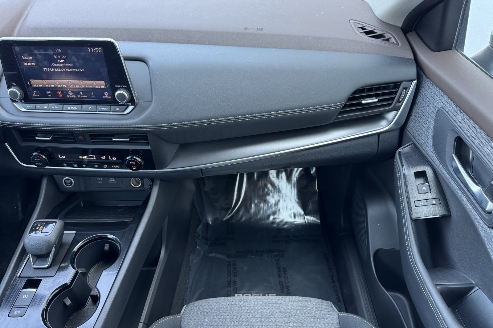 2023 Nissan Rogue SV - Photo 25