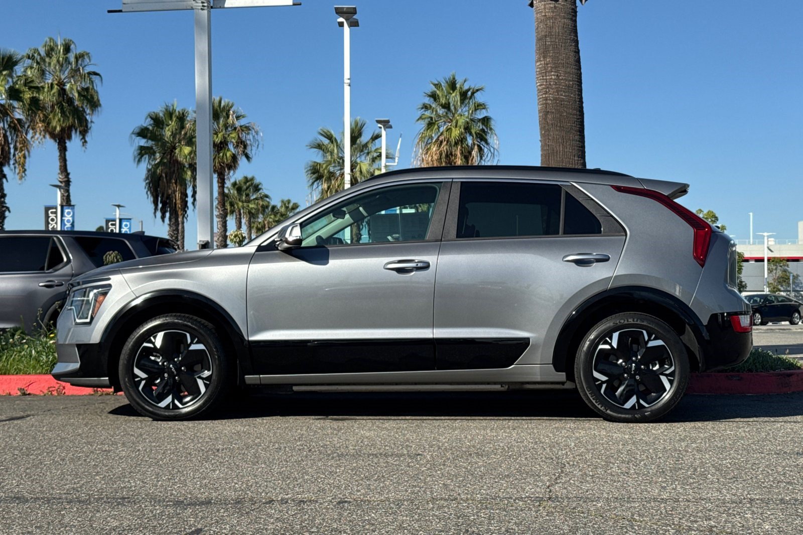 Used 2024 Kia Niro Wind with VIN KNDCR3L18R5095674 for sale in Carson, CA