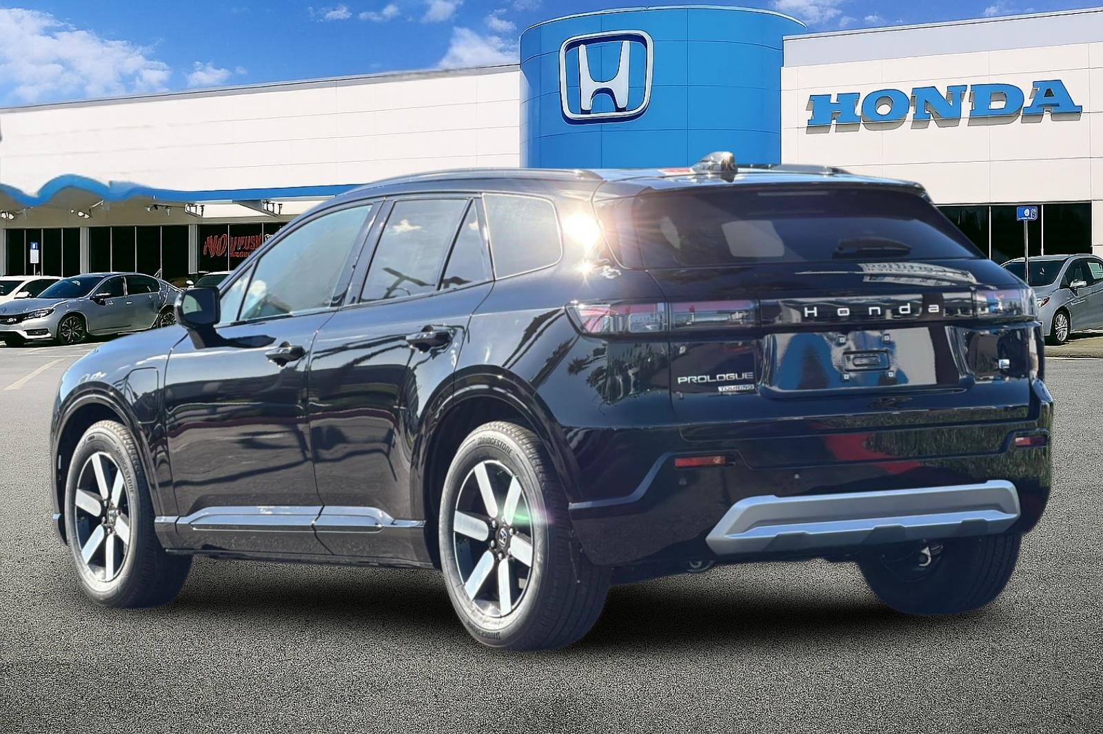 2026 Honda Prologue Touring photo 3