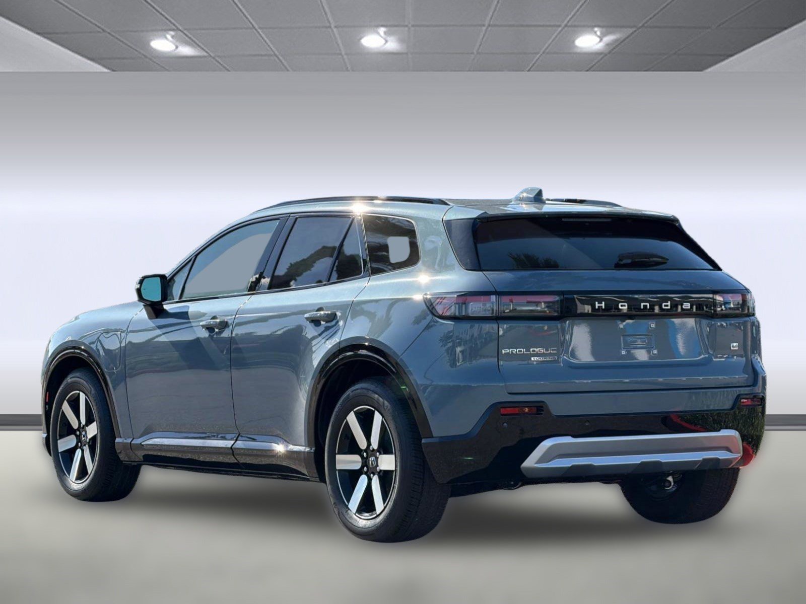 2026 Honda Prologue Touring photo 2