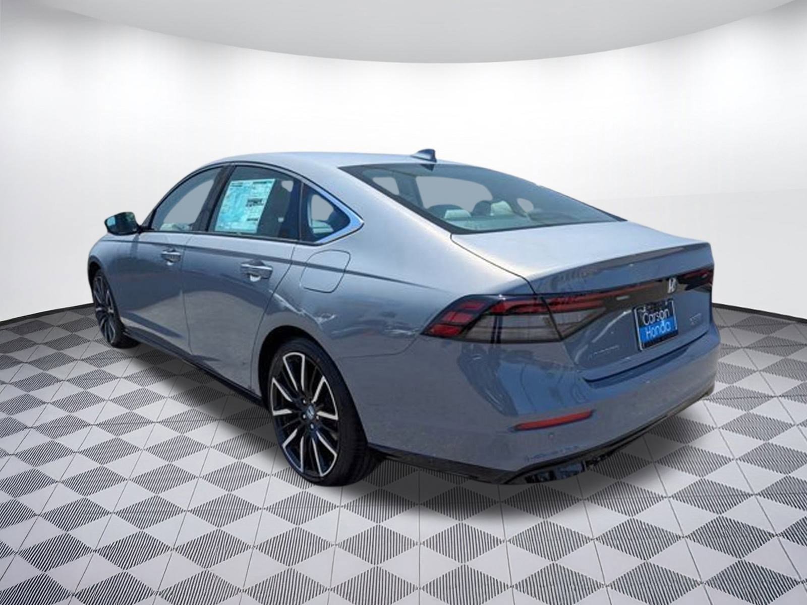 2025 Honda Accord Hybrid Touring photo 2