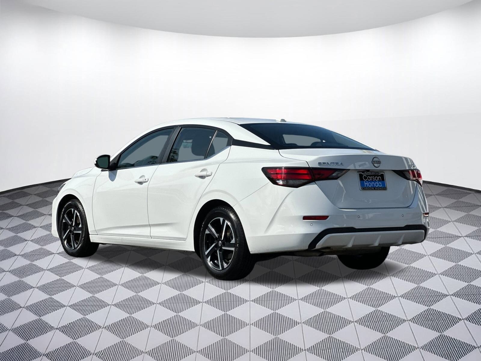 2024 Nissan Sentra SV photo 3