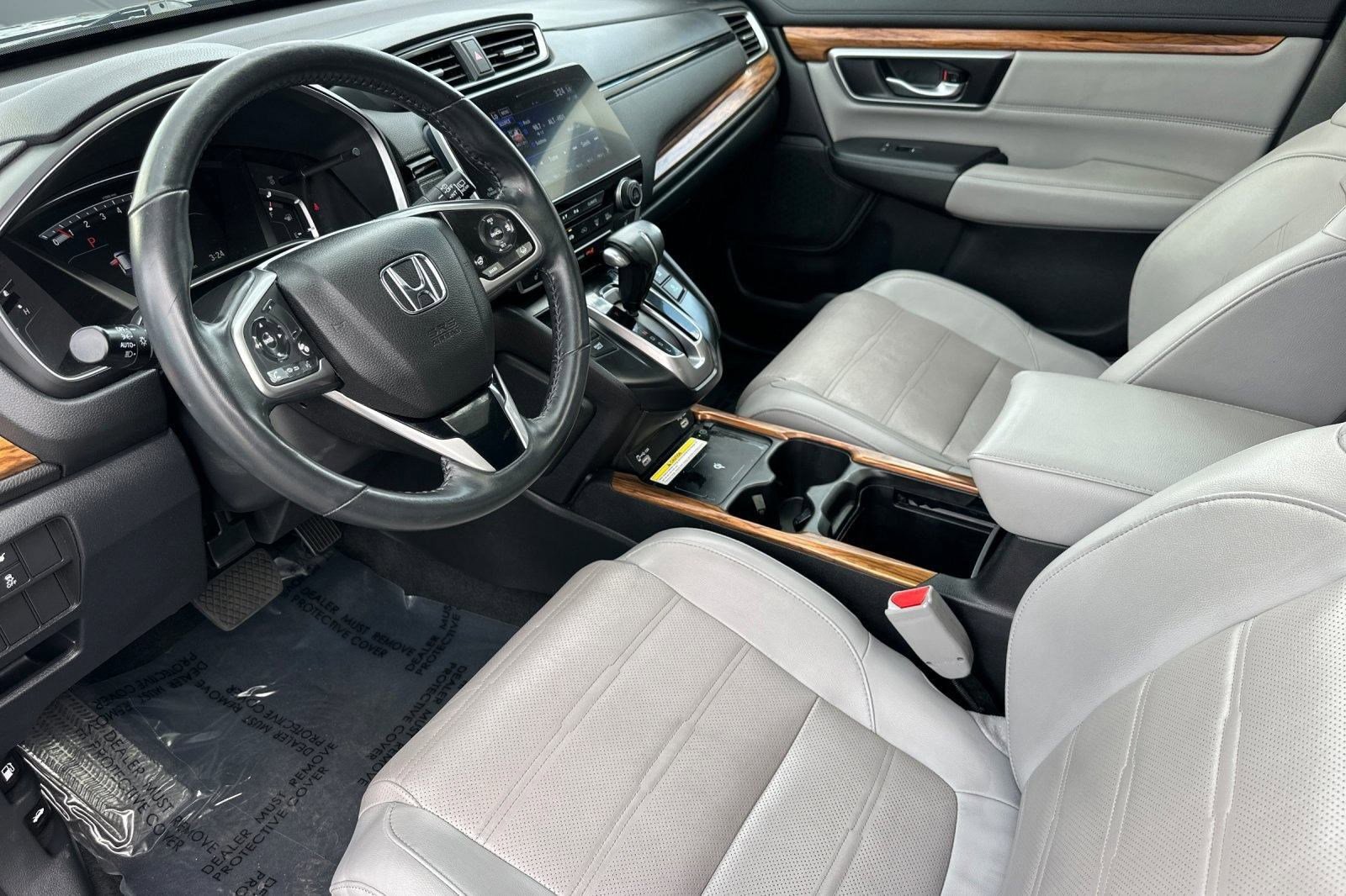 2020 Honda CR-V Touring photo 4