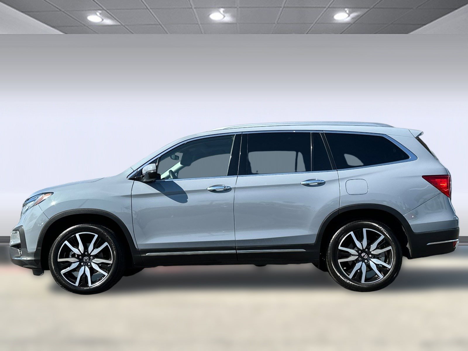 2022 Honda Pilot Touring photo 2