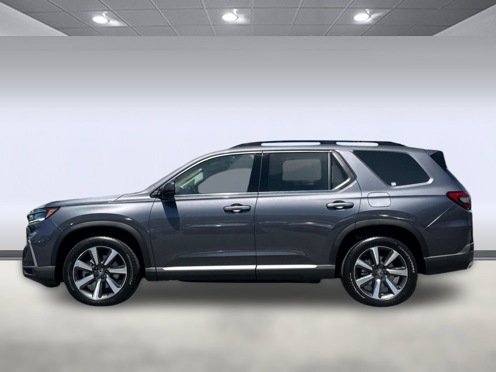 2025 Honda Pilot Touring photo 2