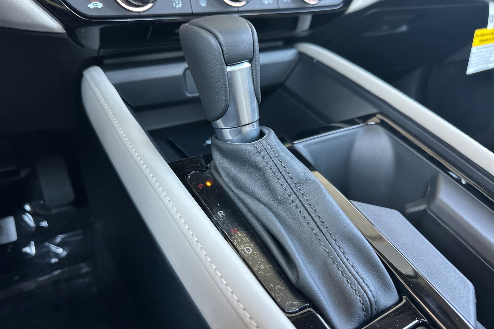 2026 Honda Accord Hybrid Touring - Photo 18