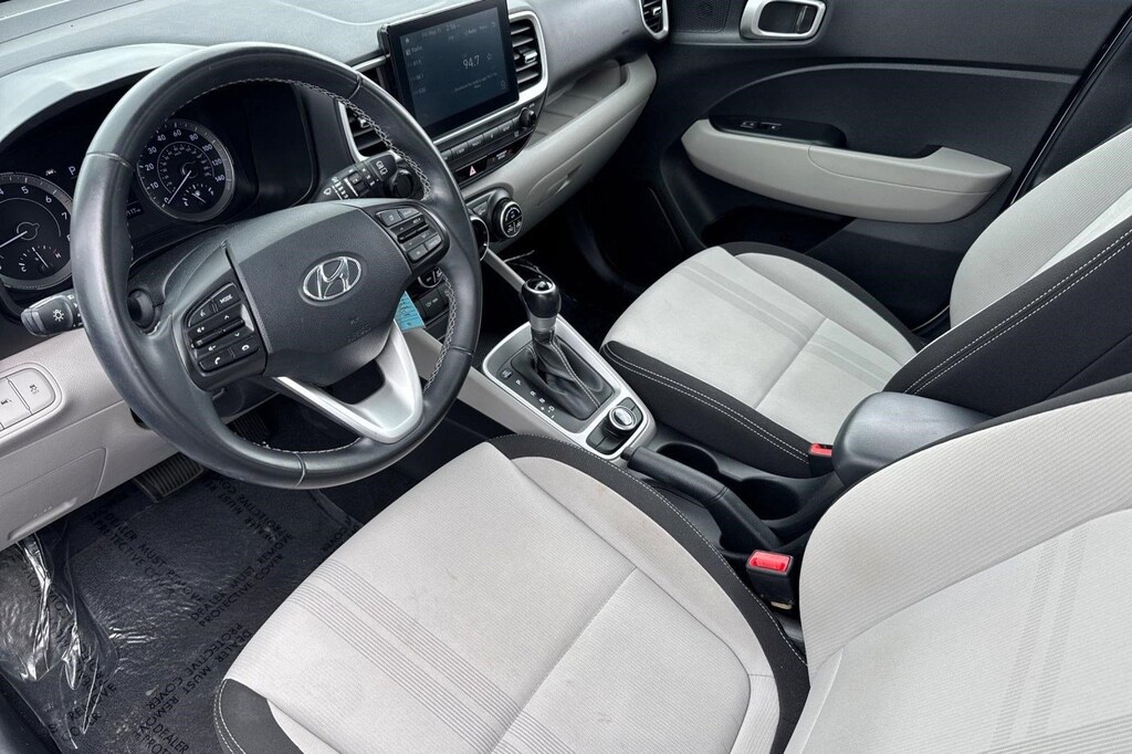Used 2022 Hyundai Venue SEL SUV