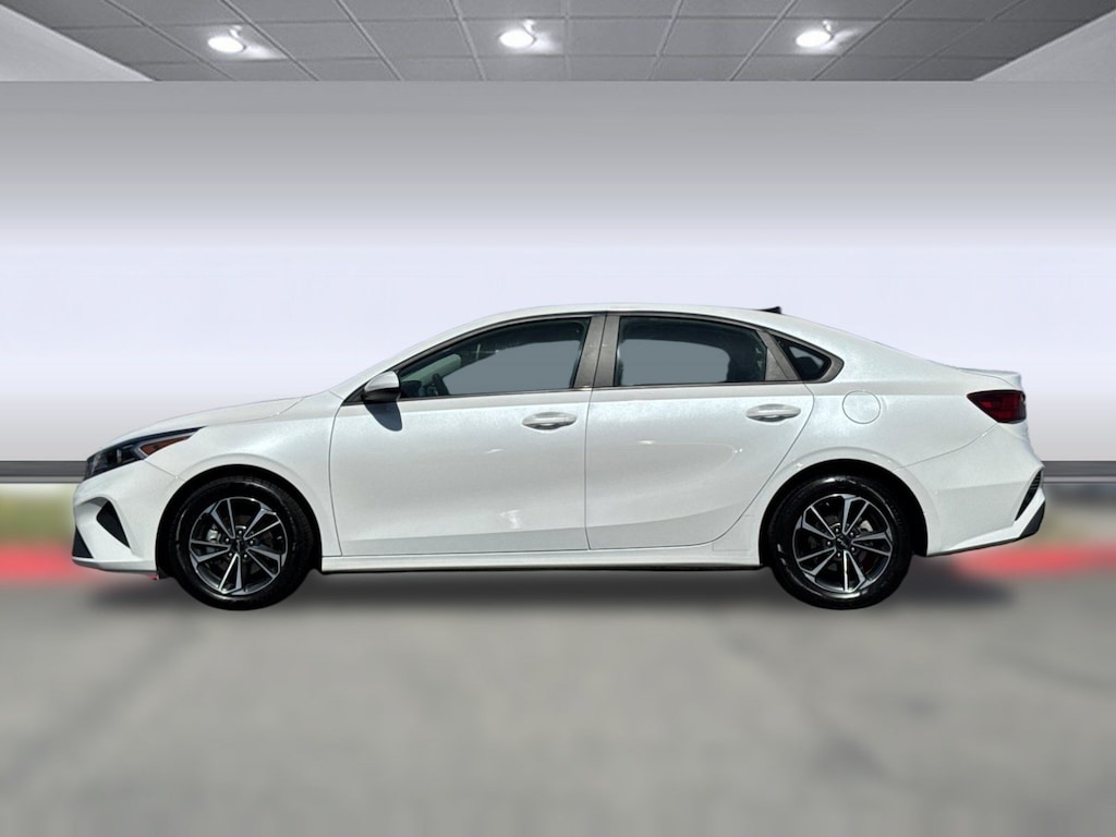 Used 2024 Kia Forte LXS Sedan