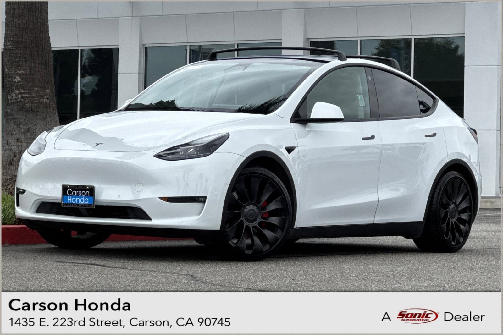2022 Tesla Model Y Performance Dual Motor All-Wheel Drive's photo