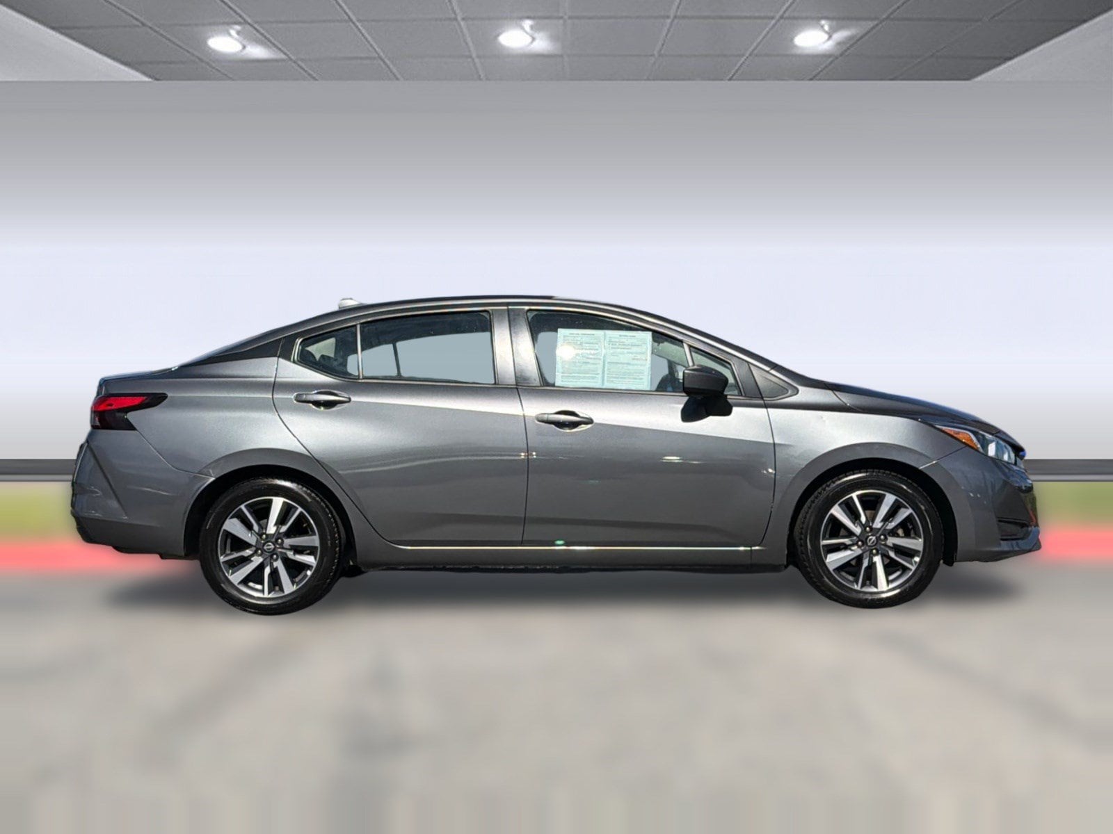 Versa SV Sedan