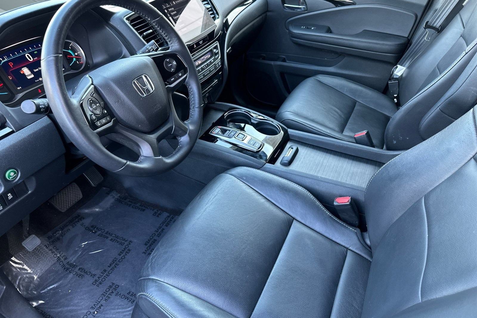 2022 Honda Pilot Touring photo 4