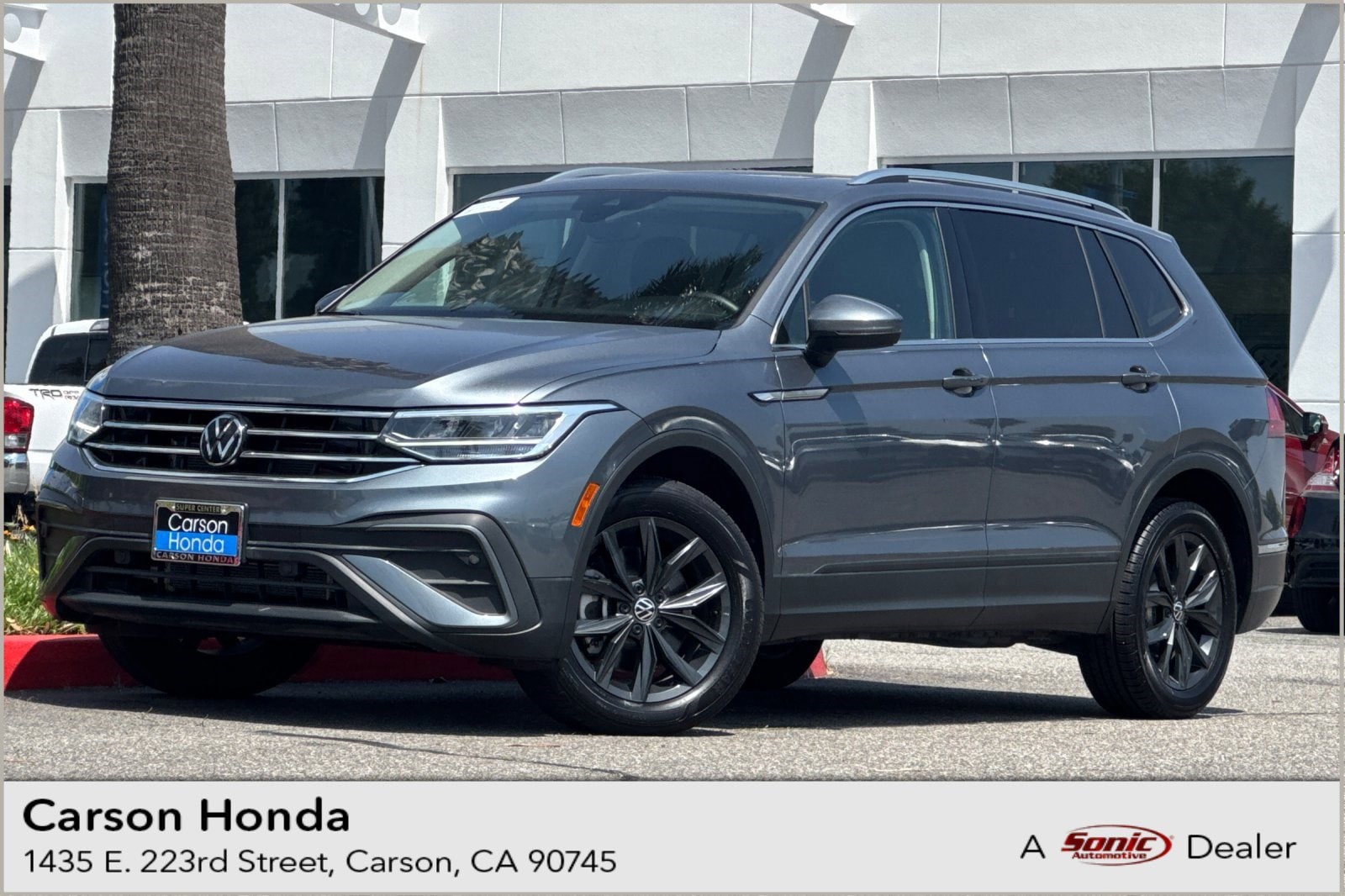 2024 Volkswagen Tiguan 2.0T SE's photo