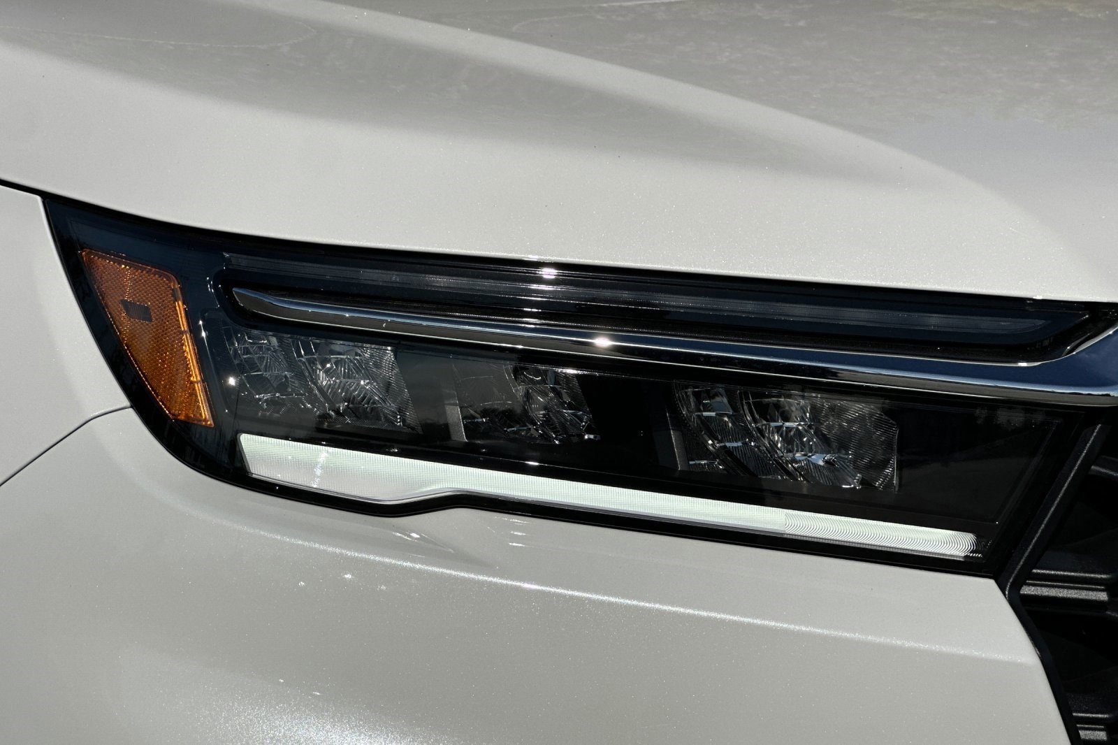 2025 Honda Pilot EX-L - Photo 10