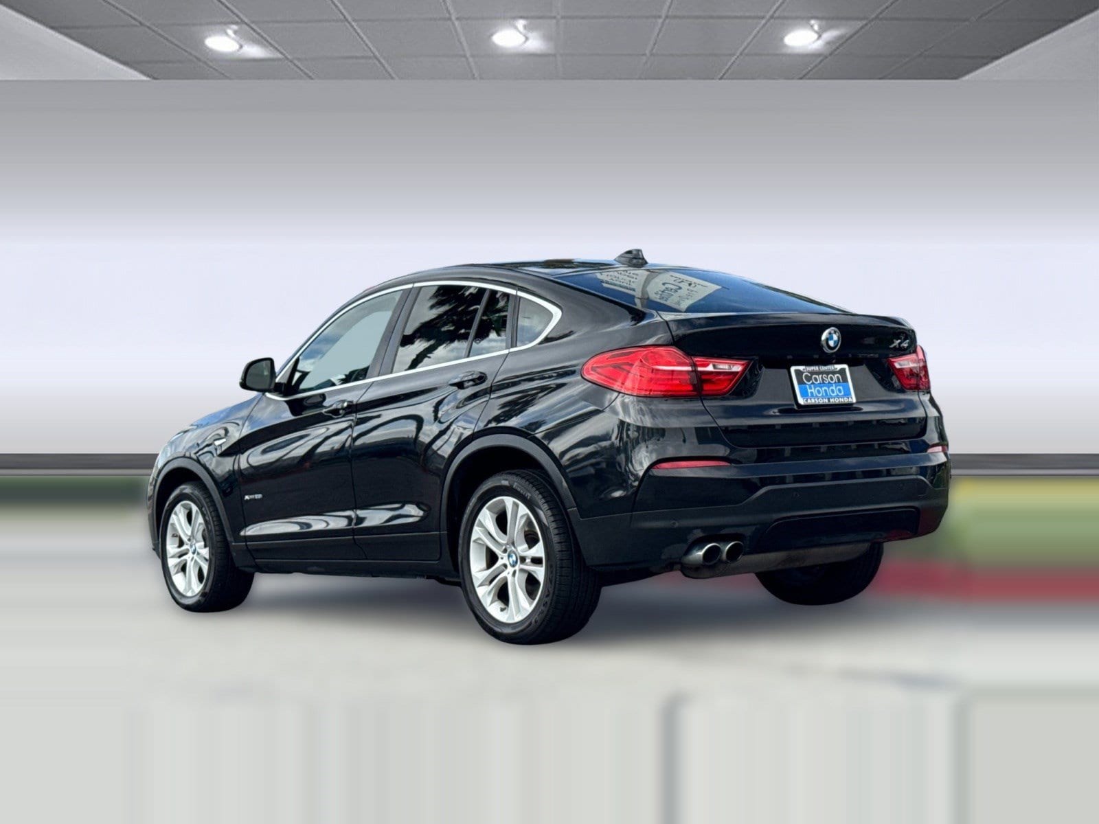 2017 BMW X4 xDrive28i photo 2