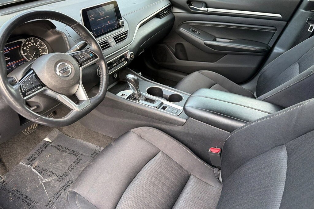 Used 2019 Nissan Altima 2.5 SV Sedan