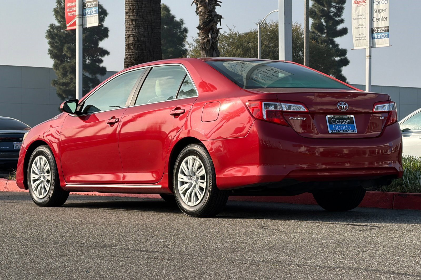 2012 Toyota Camry LE photo 3