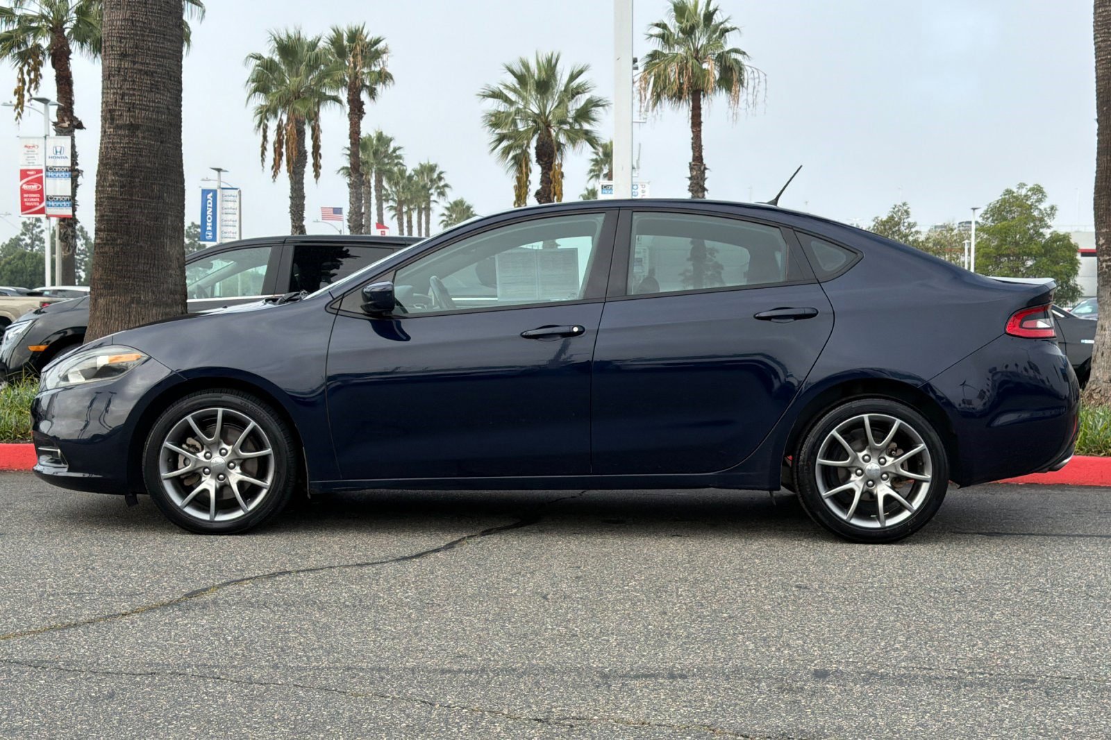 2014 Dodge Dart SXT photo 2