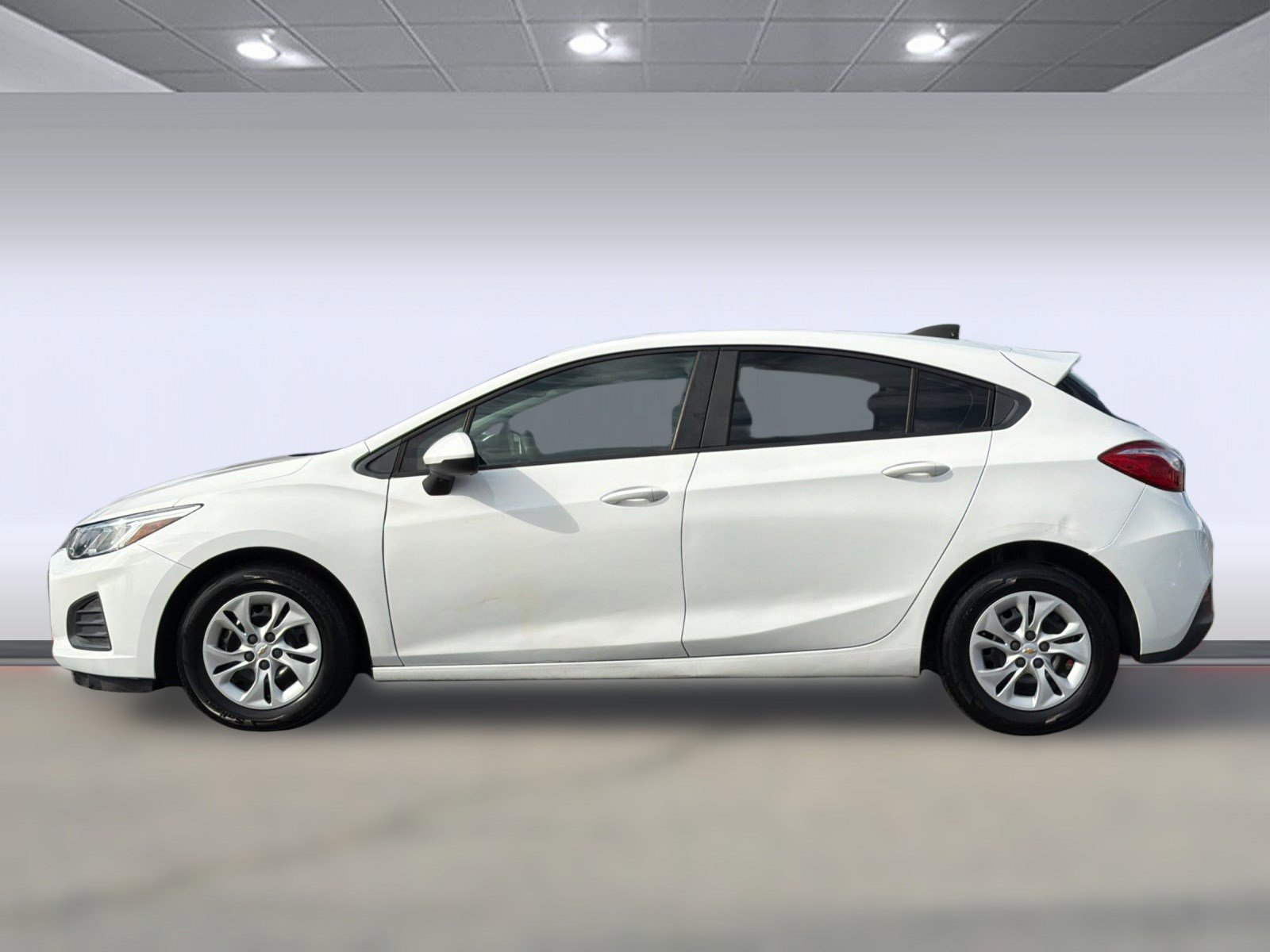 2019 Chevrolet Cruze LS photo 2