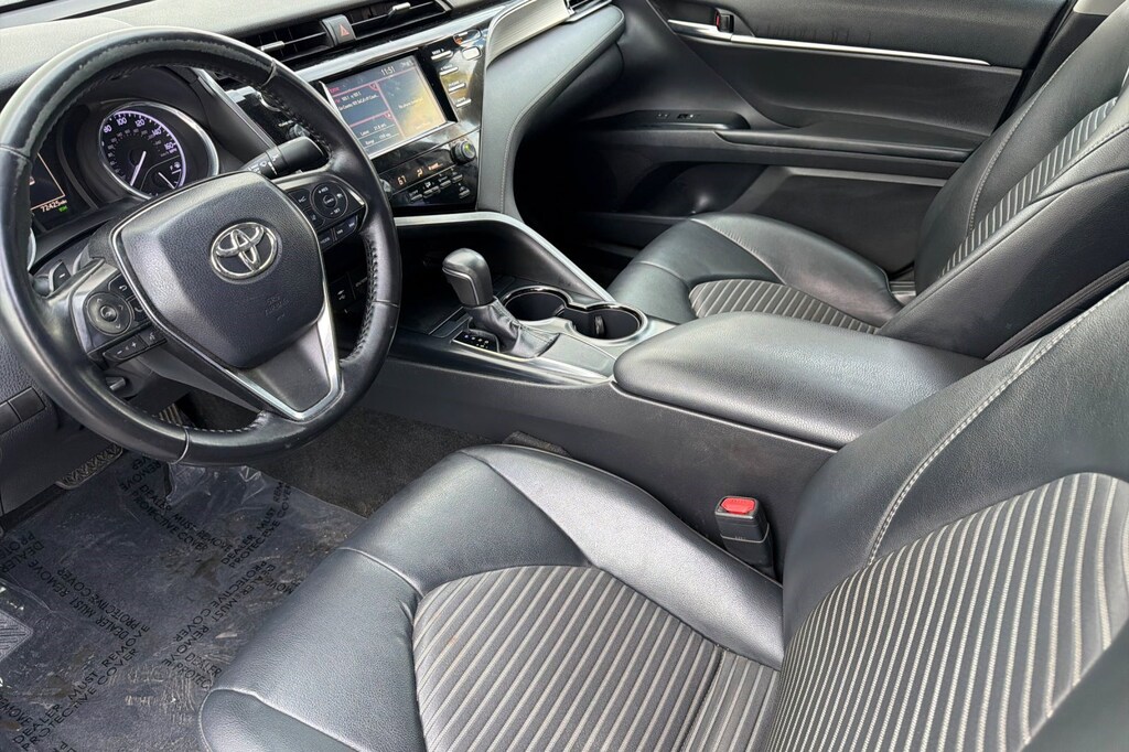 Used 2019 Toyota Camry SE Sedan