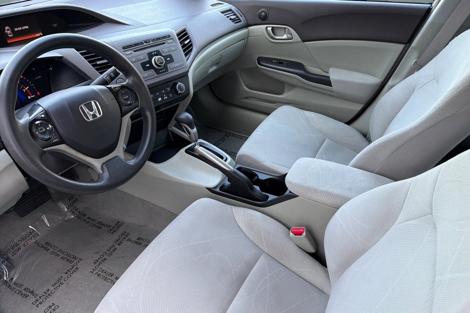 2012 Honda Civic LX photo 4