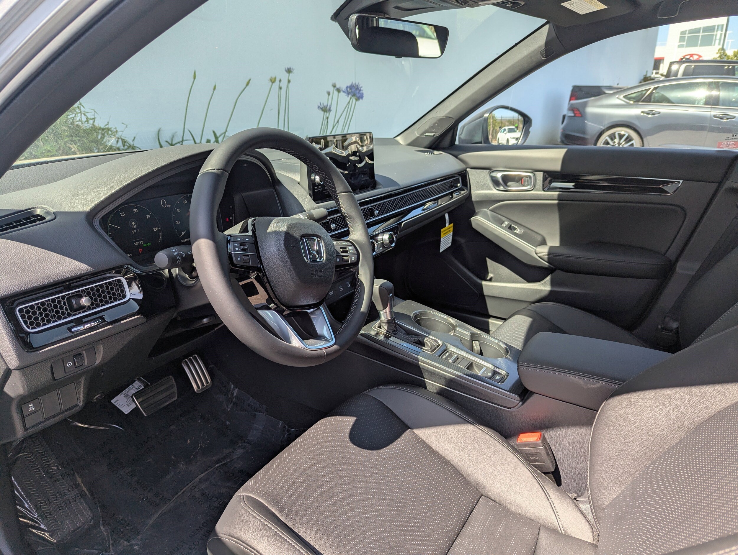 2025 Honda Civic Hybrid Sport photo 4