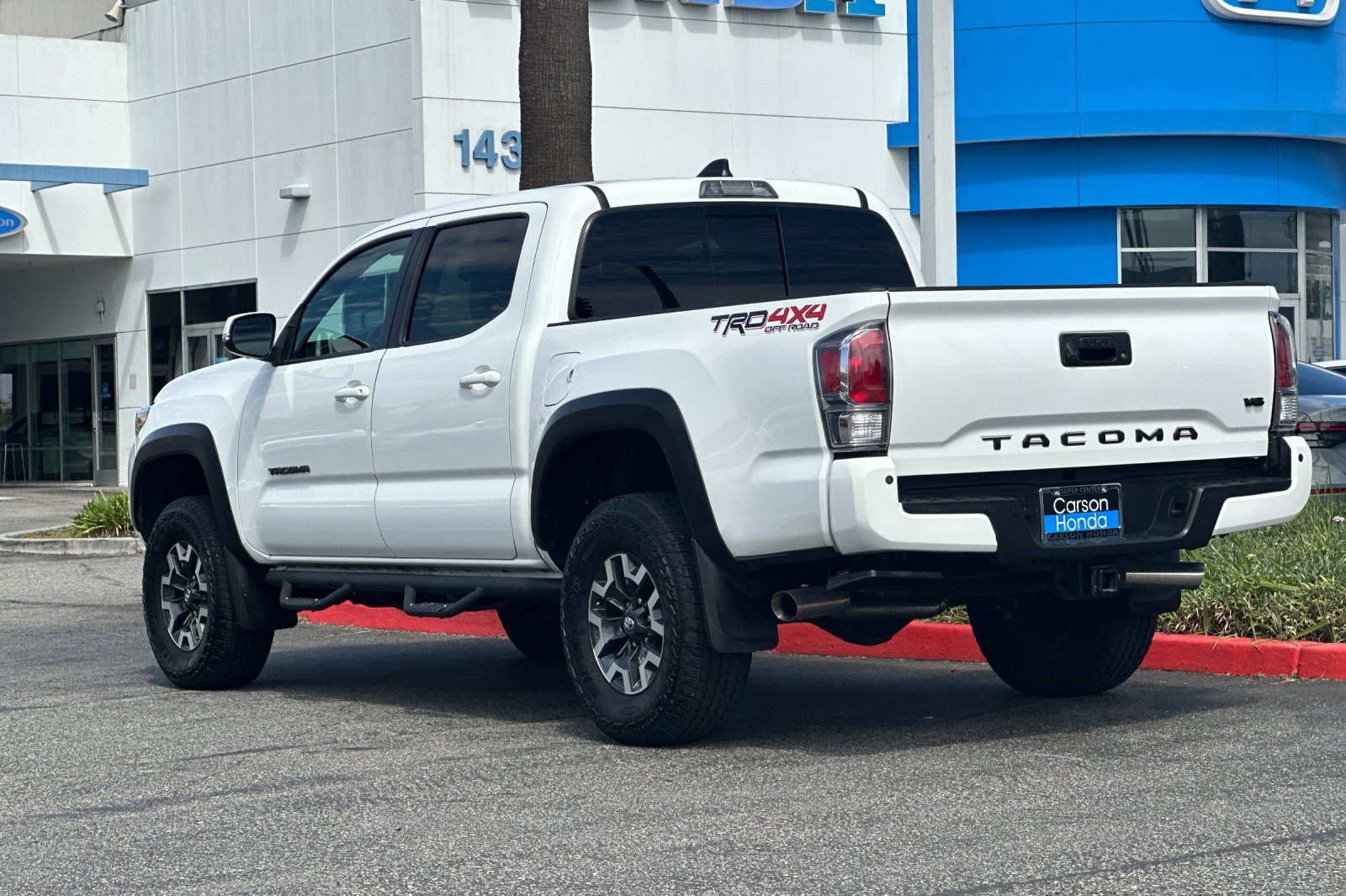 2023 Toyota Tacoma TRD SR photo 3