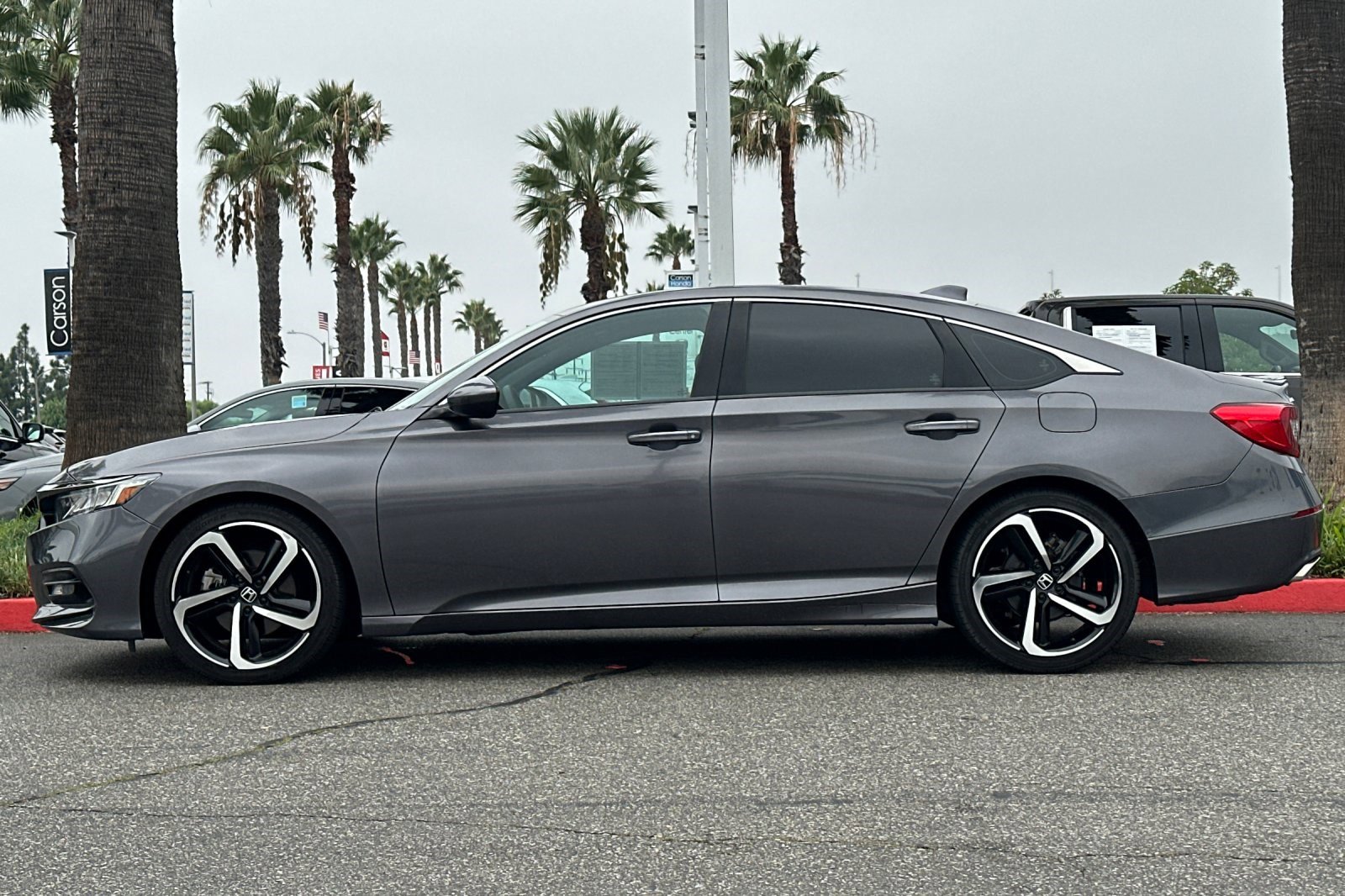 2018 Honda Accord Sport 1.5T photo 2
