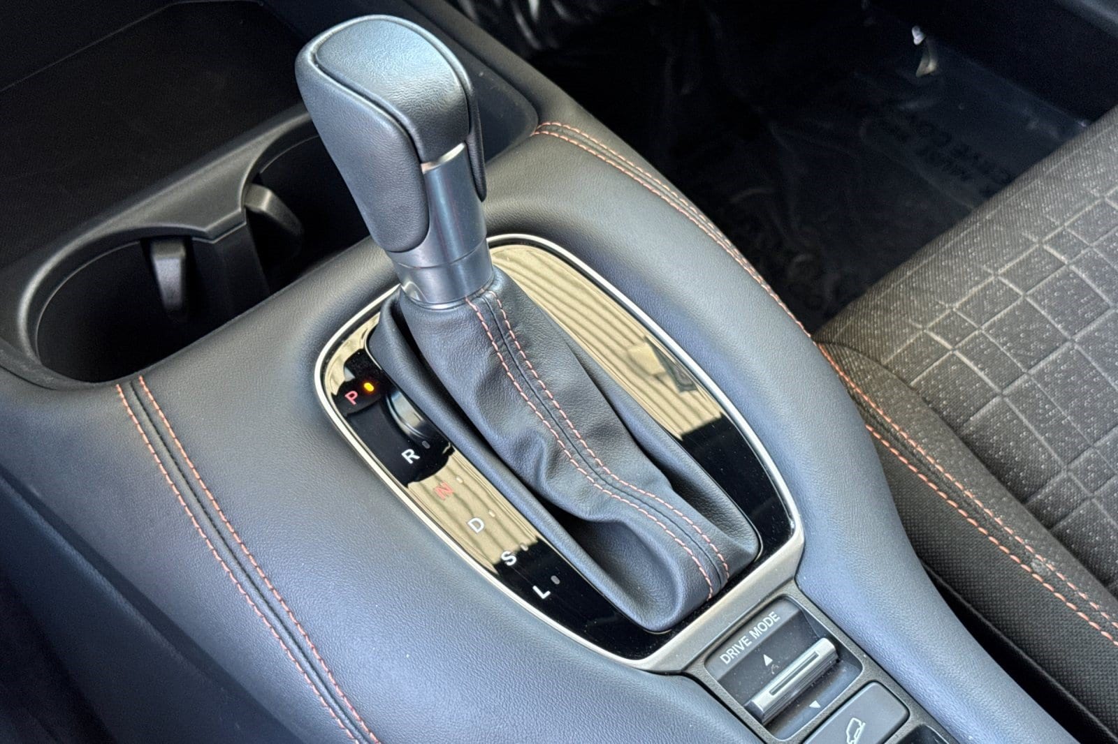 2025 Honda HR-V Sport - Photo 18