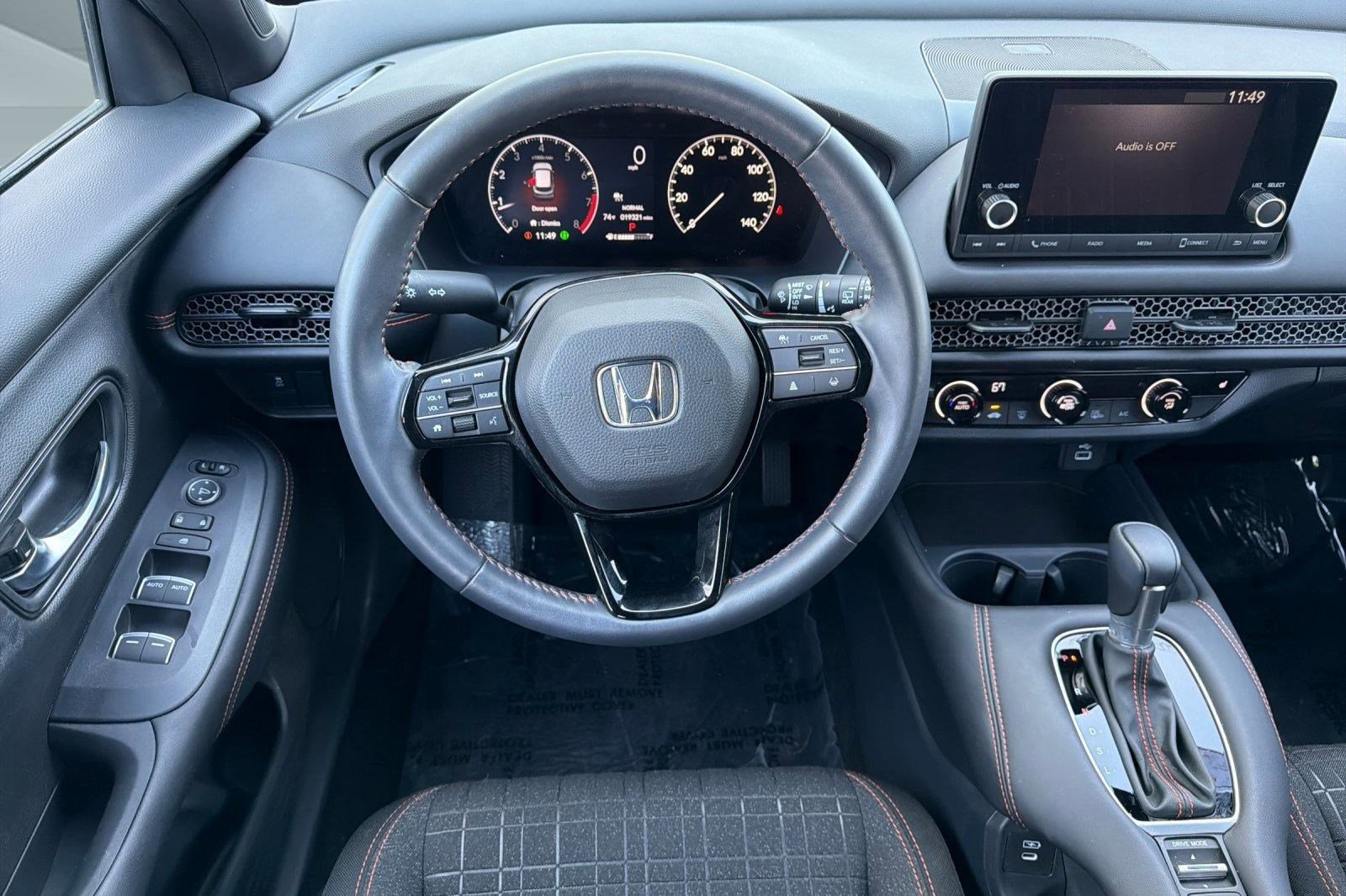 2025 Honda HR-V Sport photo 4