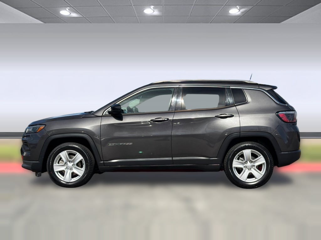 Used 2022 Jeep Compass Latitude SUV