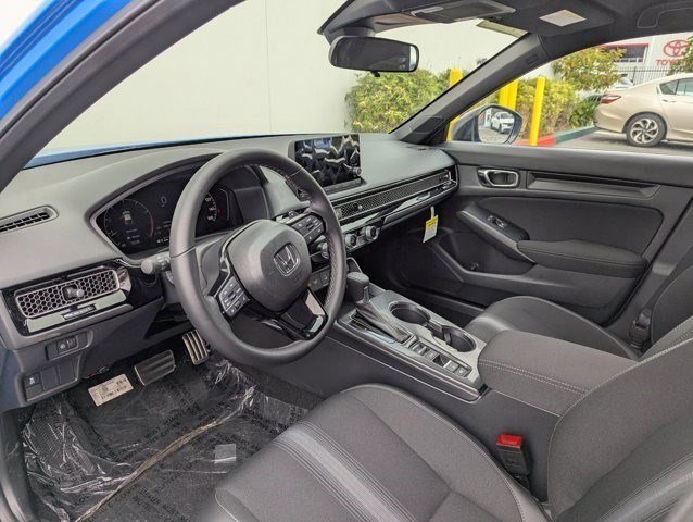 2025 Honda Civic Sport Hatchback photo 4