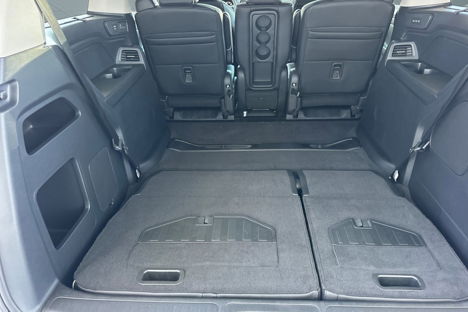 2026 Honda Odyssey Touring - Photo 33
