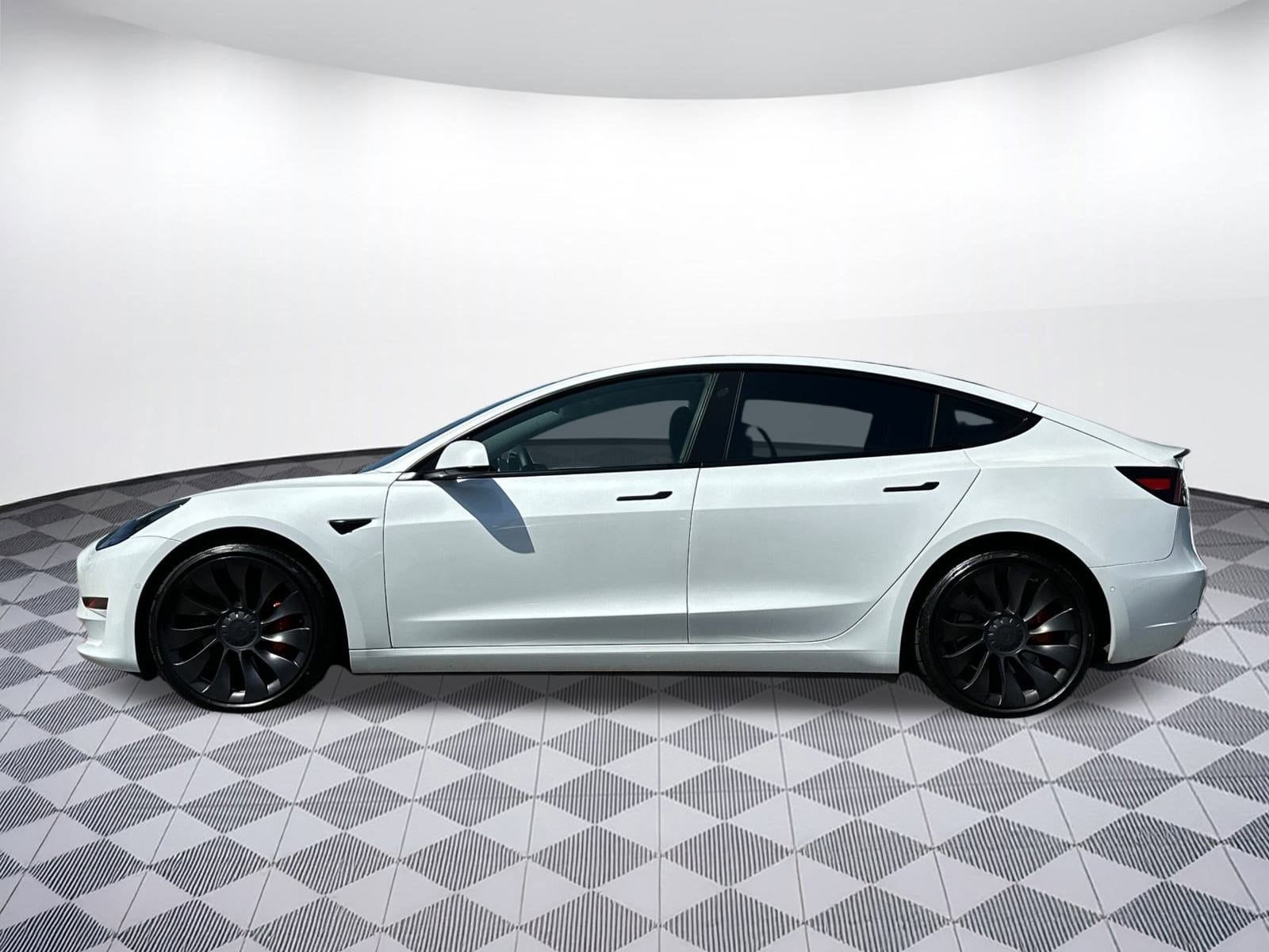 Used 2021 Tesla Model 3 Base with VIN 5YJ3E1EC9MF090523 for sale in Carson, CA
