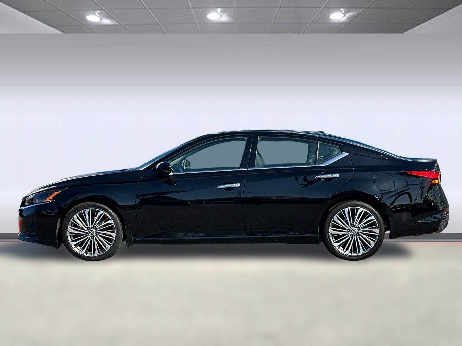 2024 Nissan Altima 2.5 SL photo 2