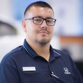 Staff member Miguel Alfaro from ID_9e73f5