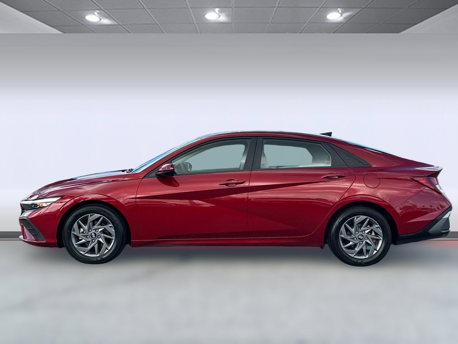 2024 Hyundai Elantra SEL photo 2