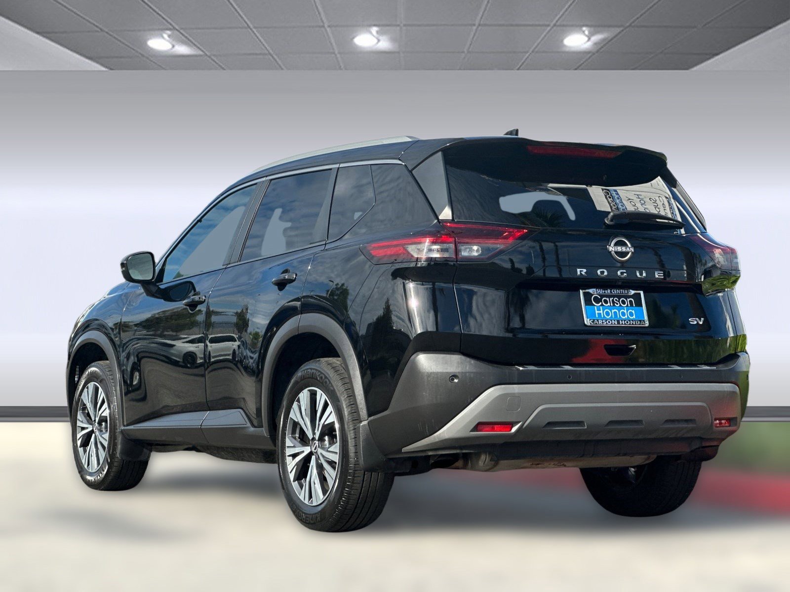 2022 Nissan Rogue SV photo 3