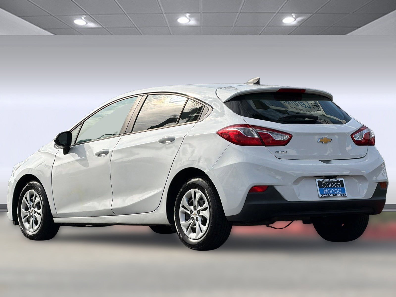 2019 Chevrolet Cruze LS photo 3