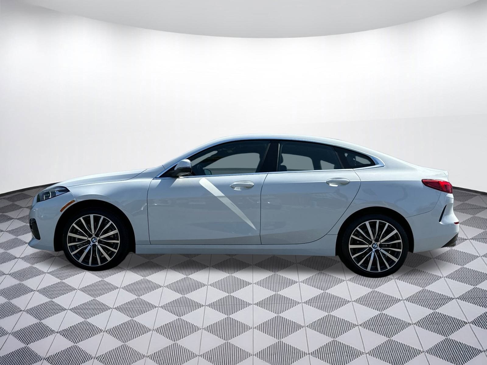 2023 Bmw 228i Coupe photo 2